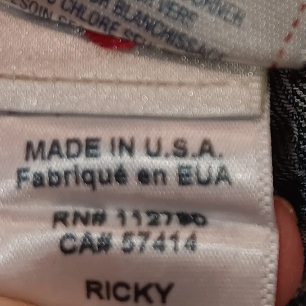 True Religion Jeans Mens 44 Ricky Relaxed Medium Wash Raw Hem Cut USA Made